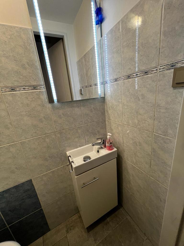 Baterky Apartment Prague Bilik gambar